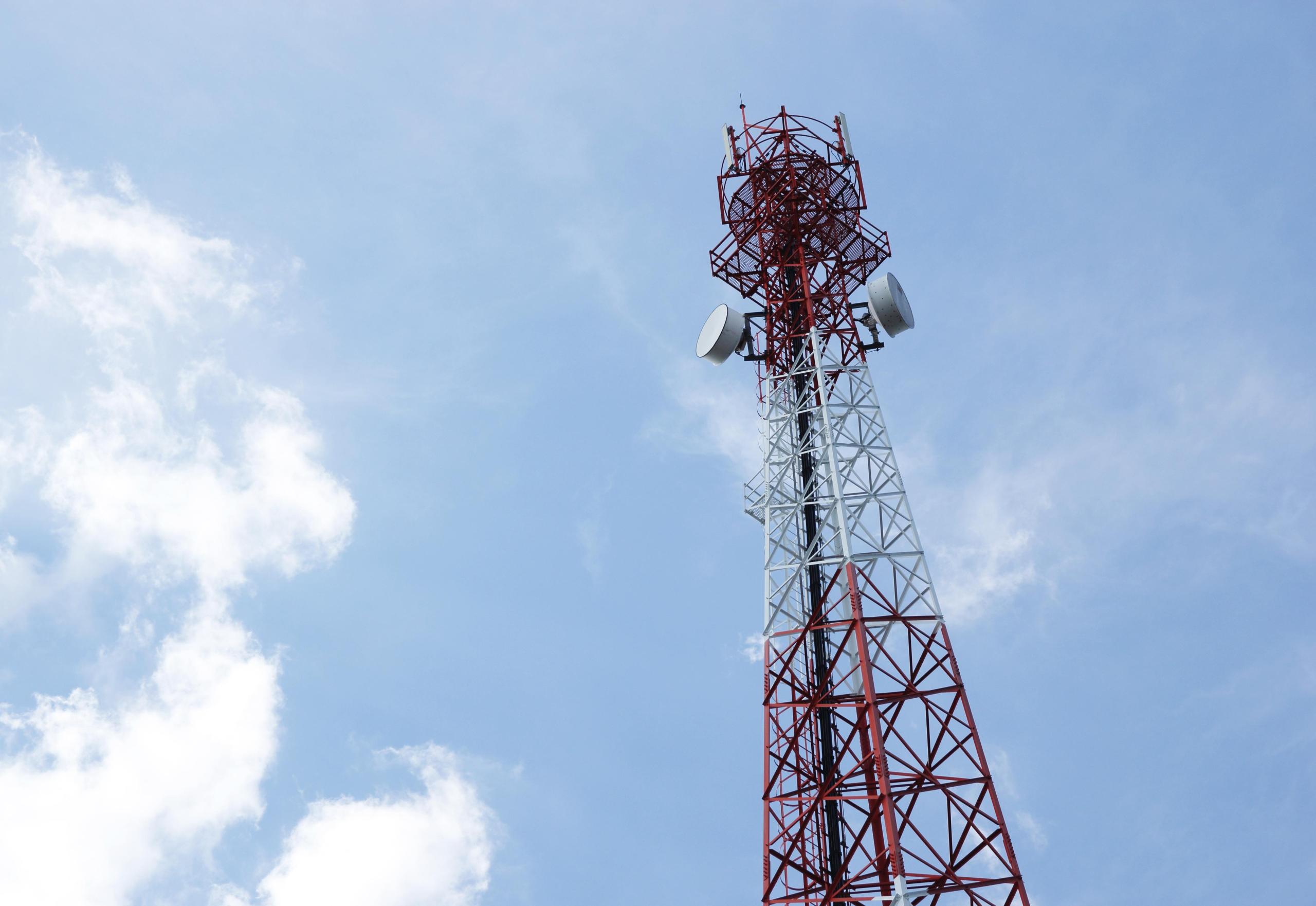 Rent a Crane for Cell Tower Construction &amp; Maintenance Mooresville, NC